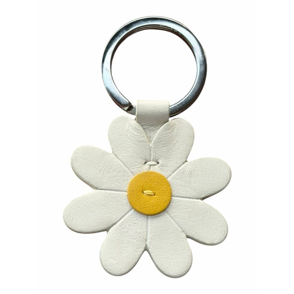 Coach Daisy Flower Keychain White Leather Yellow Floral Bag Charm Silver Fob